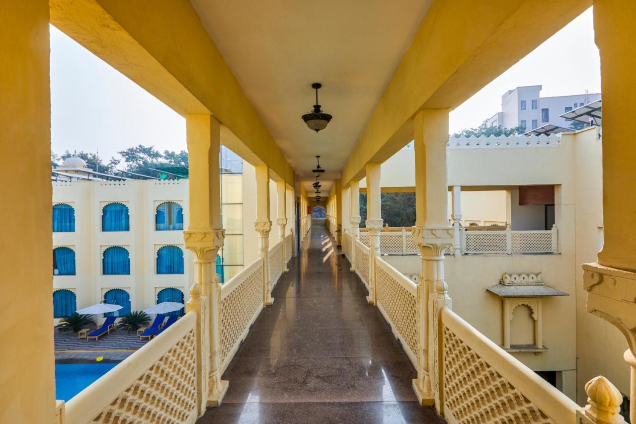 Club Mahindra Udaipur Hotel Bagian luar foto