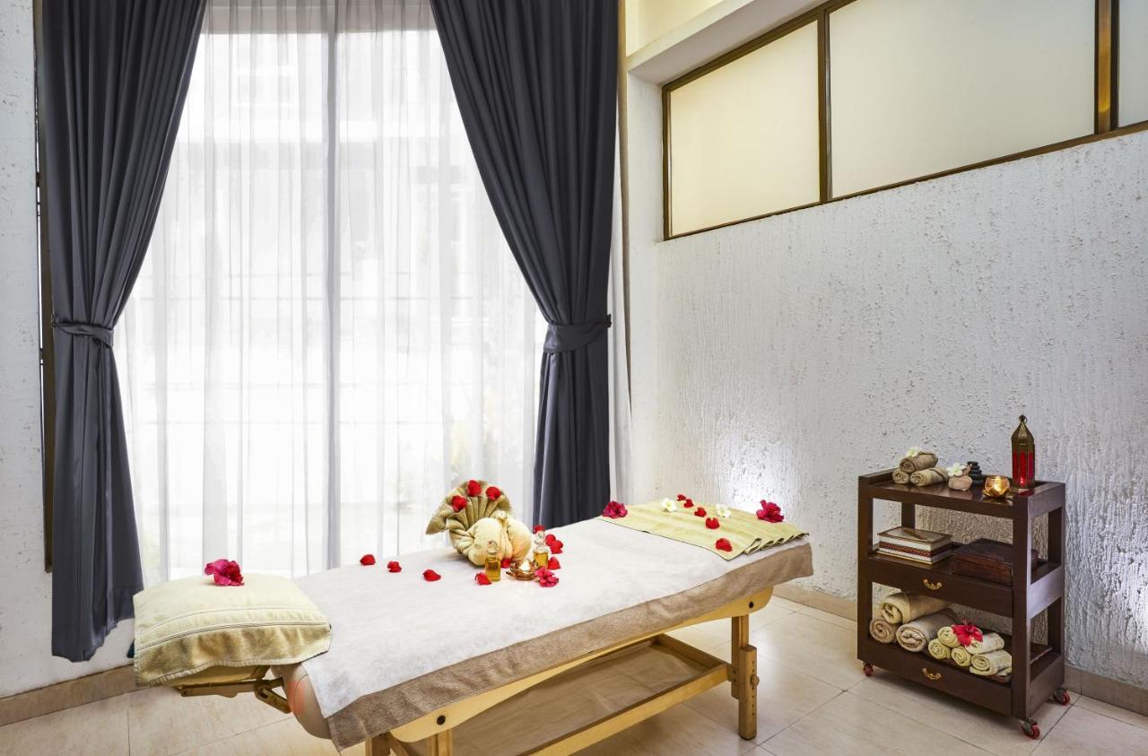 Club Mahindra Udaipur Hotel Bagian luar foto