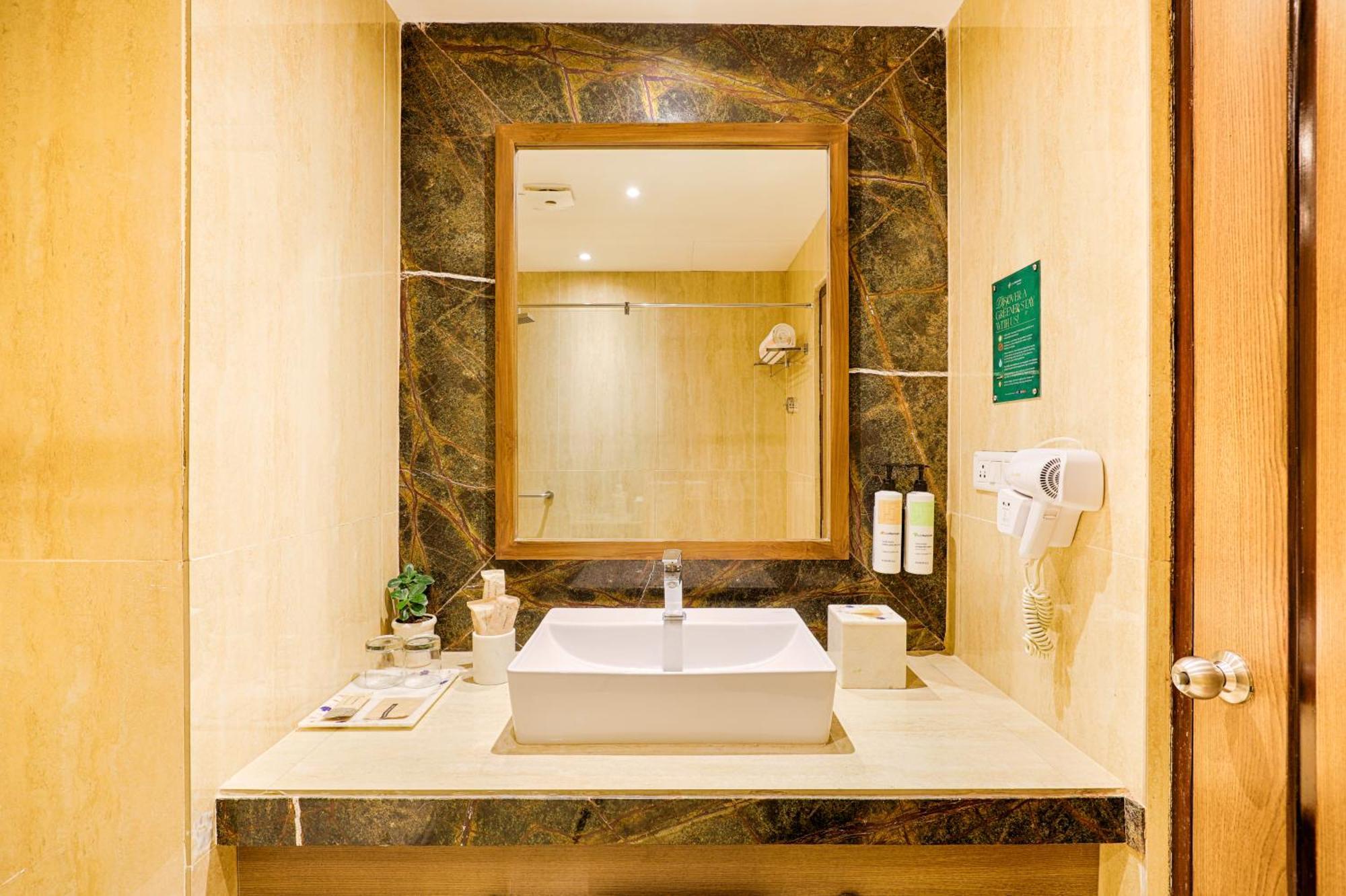 Club Mahindra Udaipur Hotel Bagian luar foto