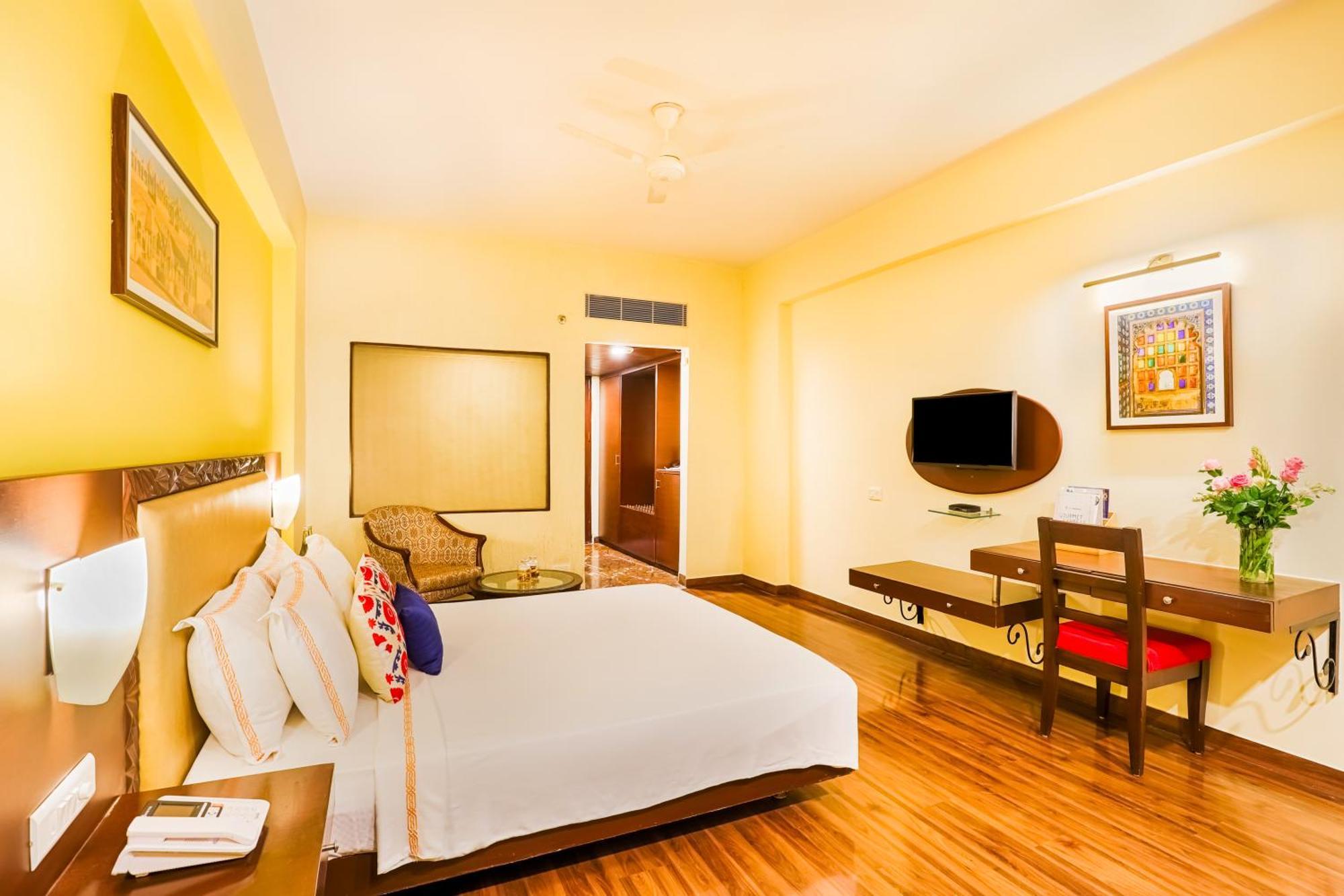 Club Mahindra Udaipur Hotel Bagian luar foto