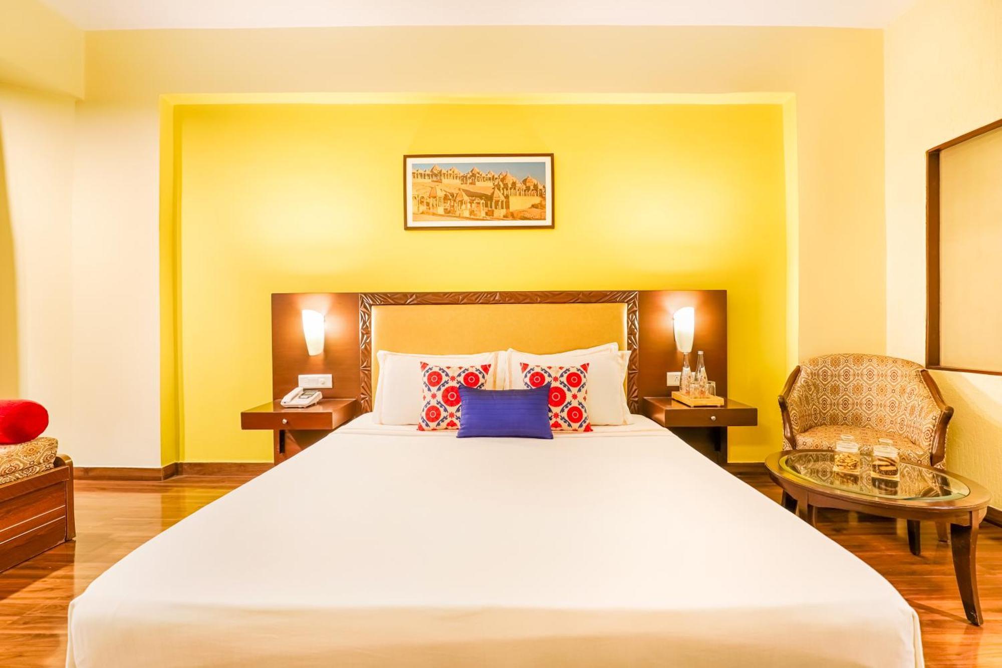 Club Mahindra Udaipur Hotel Bagian luar foto