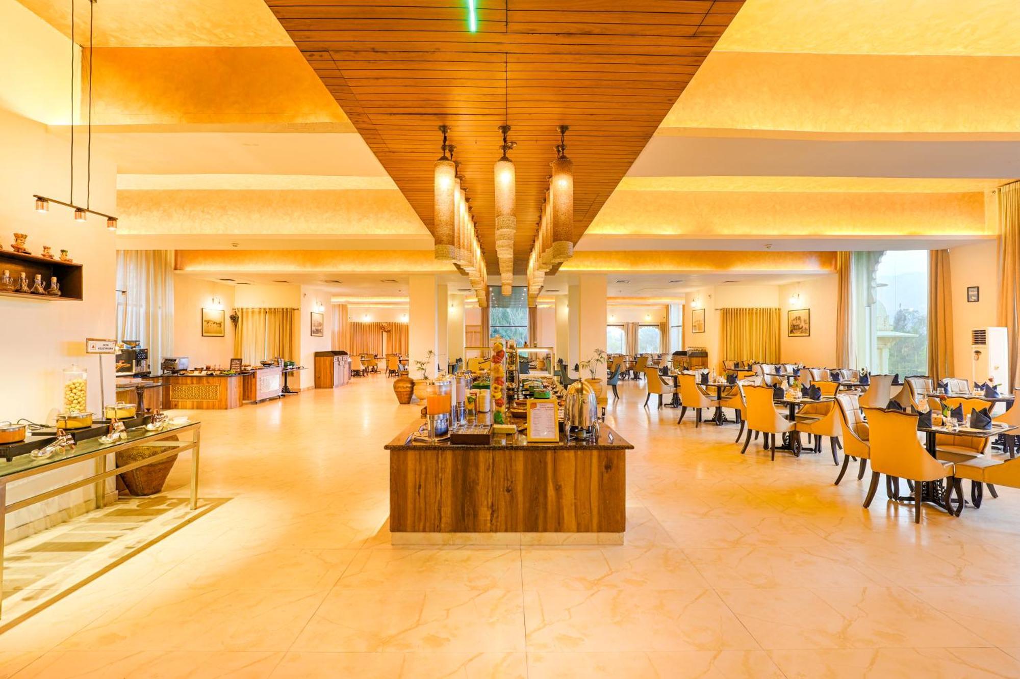 Club Mahindra Udaipur Hotel Bagian luar foto
