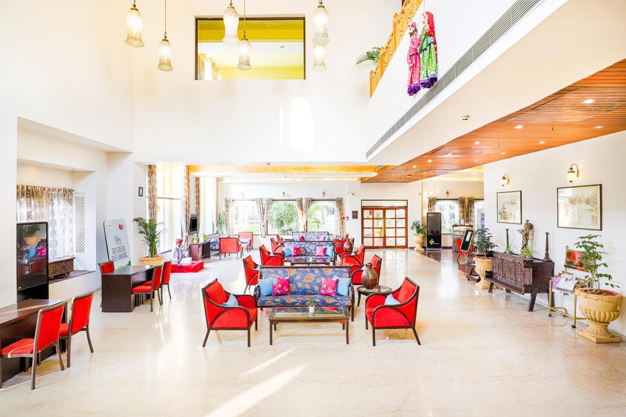 Club Mahindra Udaipur Hotel Bagian luar foto