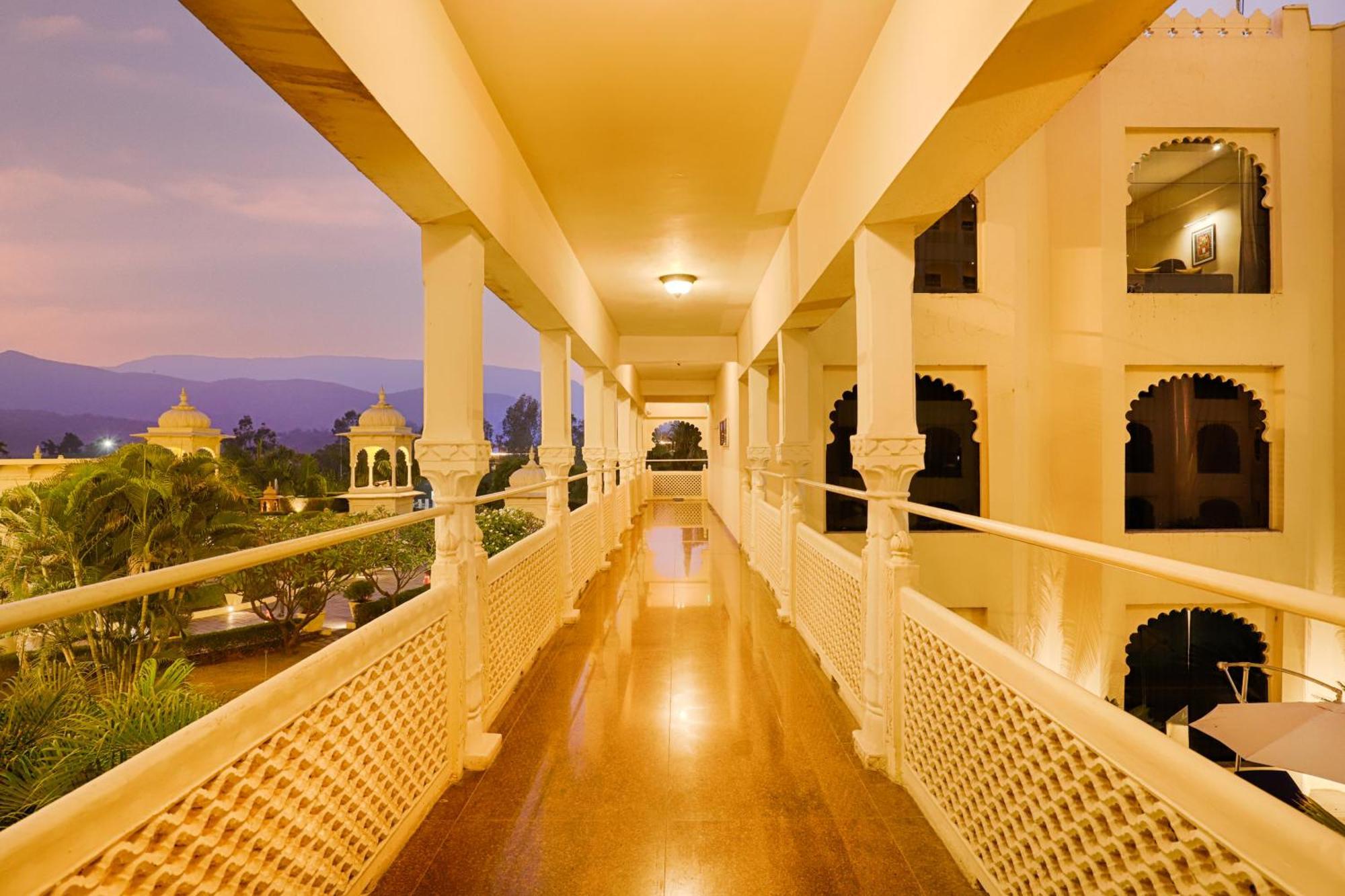 Club Mahindra Udaipur Hotel Bagian luar foto