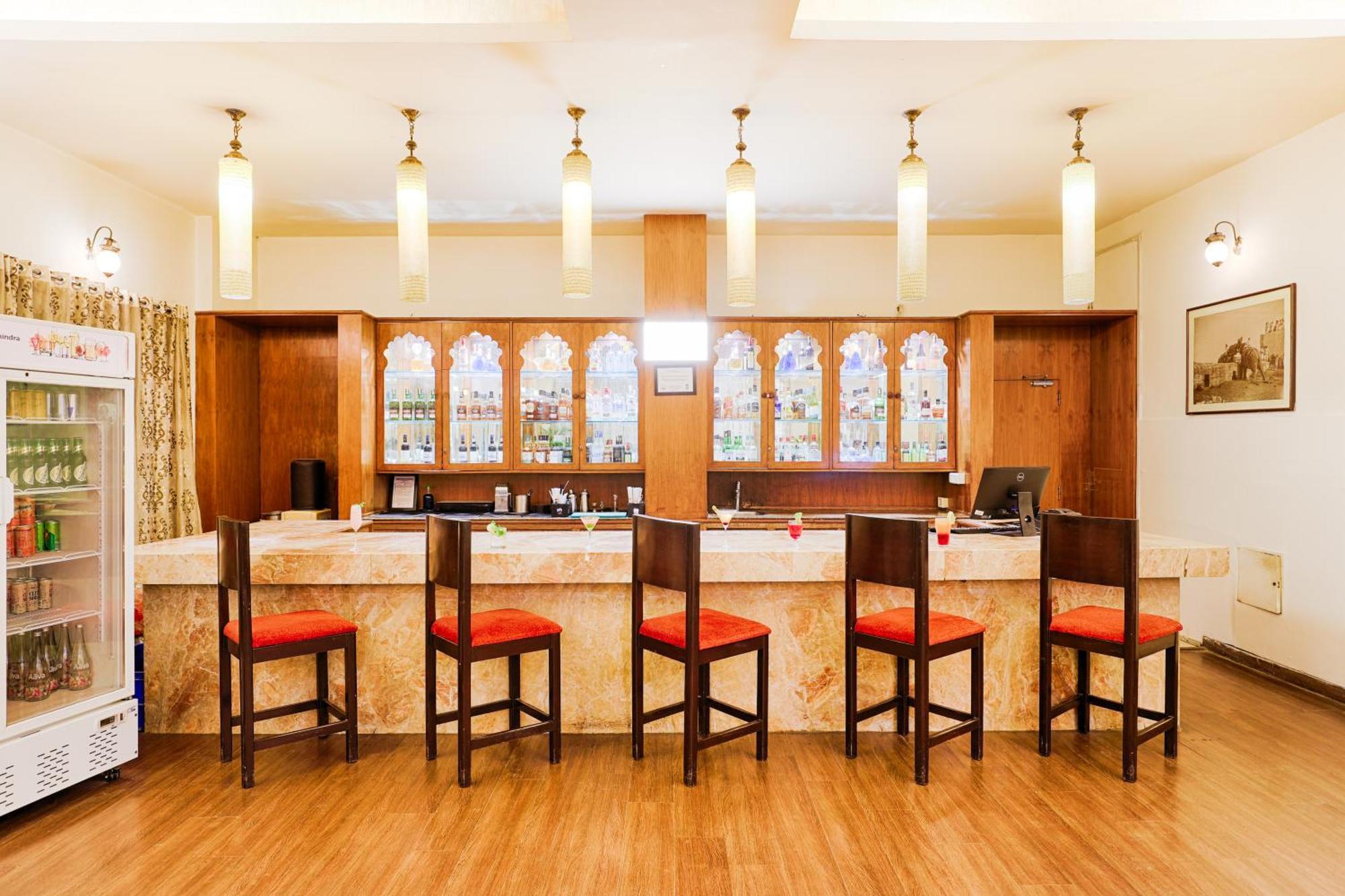 Club Mahindra Udaipur Hotel Bagian luar foto