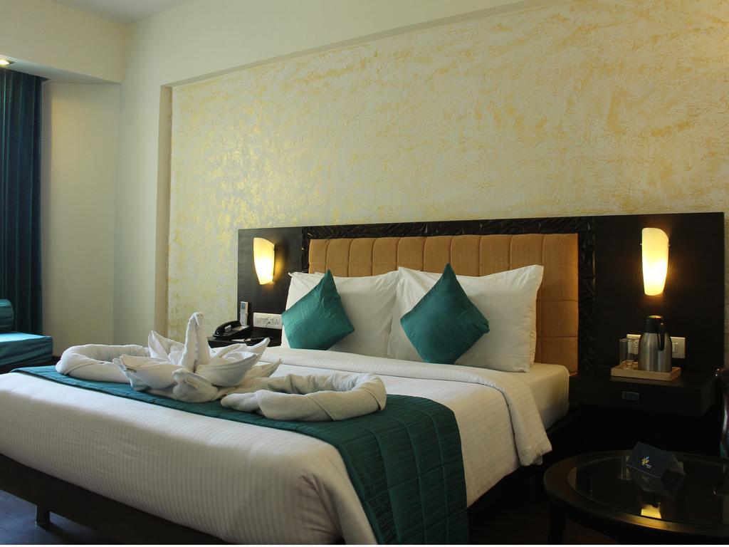 Club Mahindra Udaipur Hotel Bagian luar foto