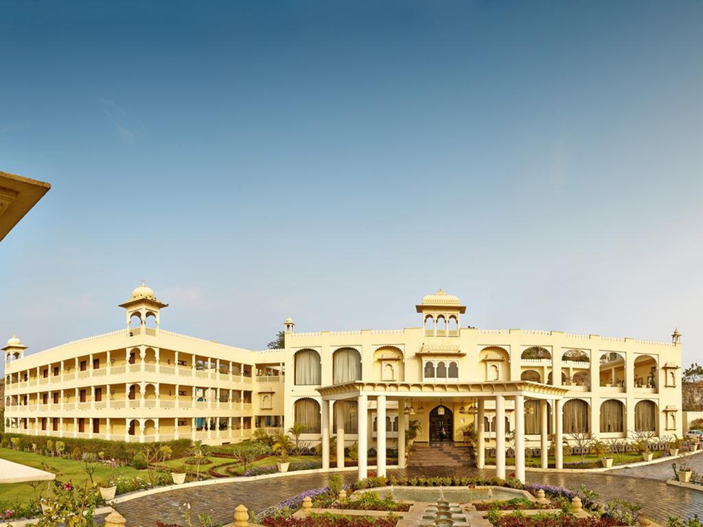 Club Mahindra Udaipur Hotel Bagian luar foto